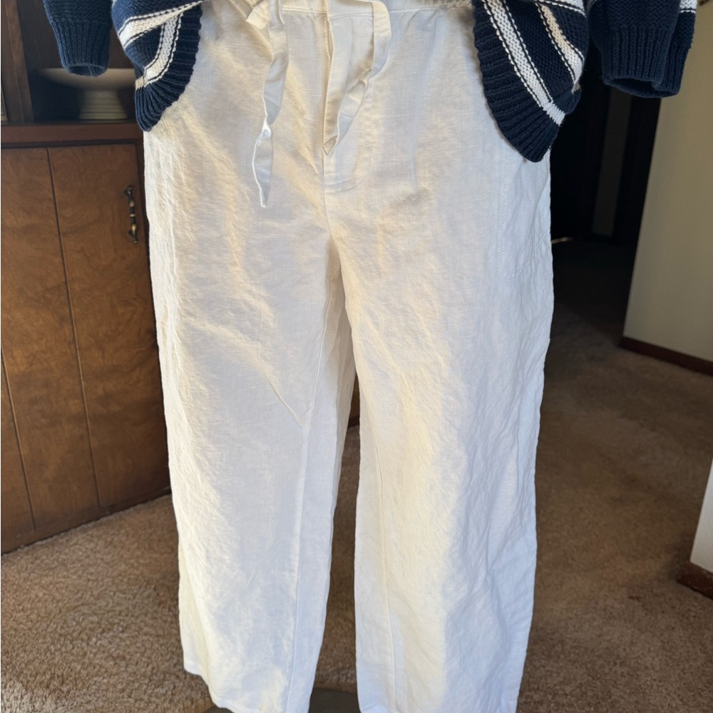 Liz Claiborne White Cropped Pants